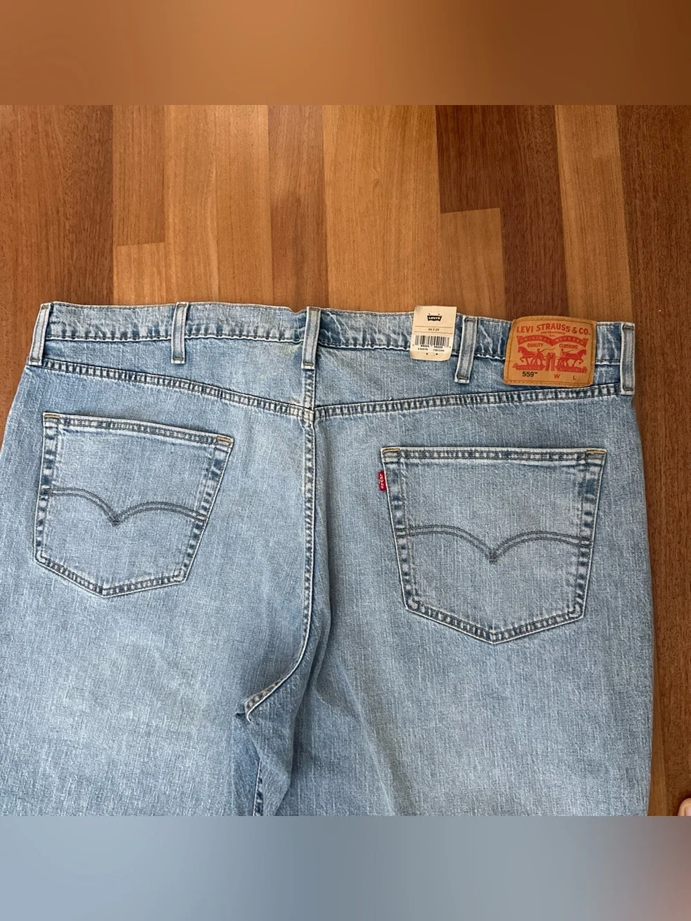 Levi's Men's Light Blue Relaxed Fit Jeans